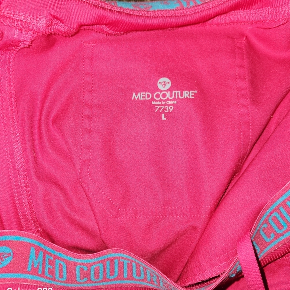 Scrub Set - Picture 3 of 3